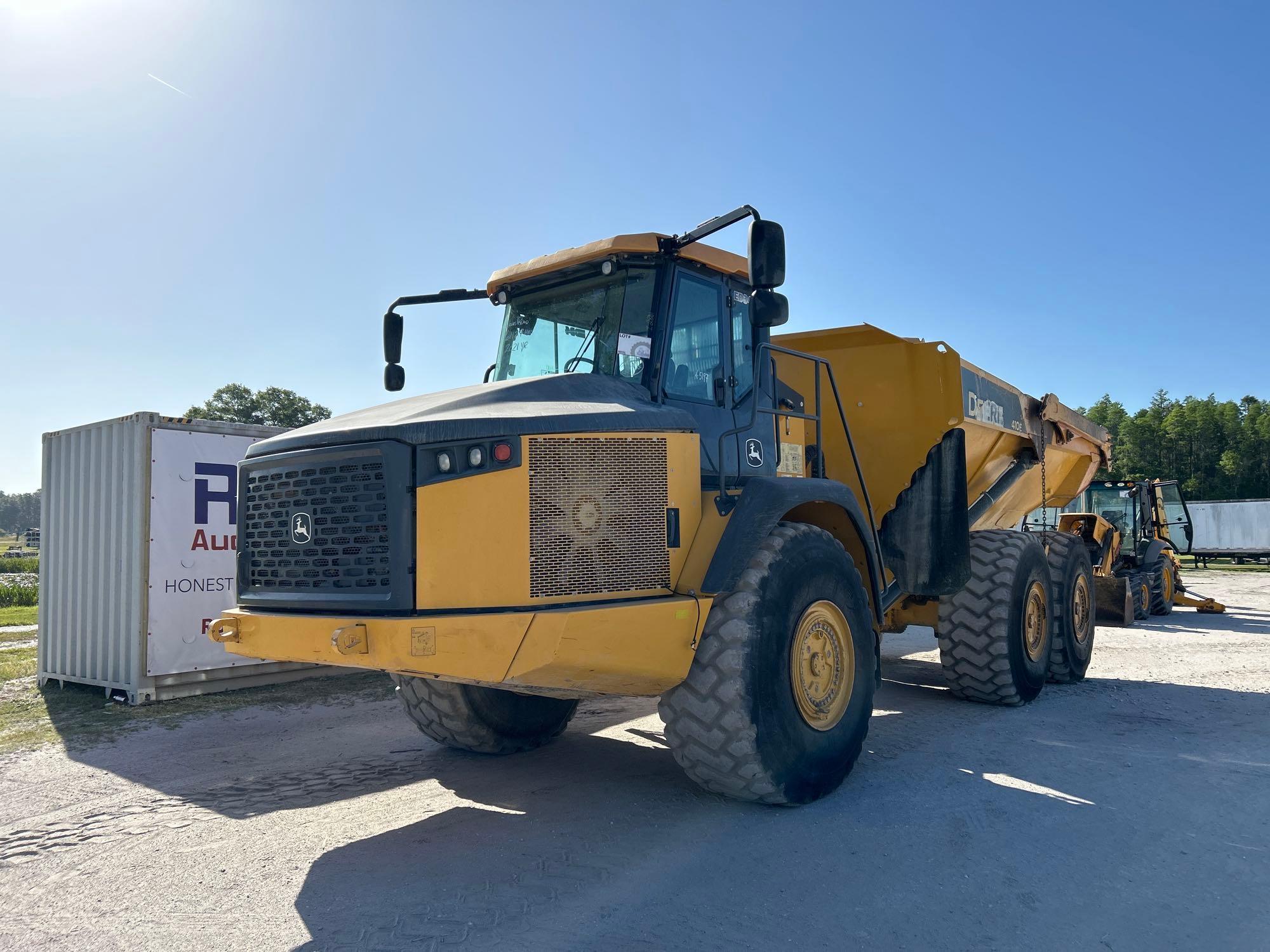 2021 John Deere 410E 40 Ton Articulated Off Road Dump Truck - One Owner Fleet Asset